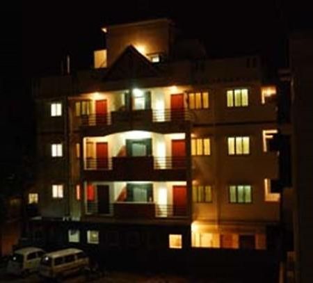 The Tavern Bed & Breakfast บังกาลอร์ ภายนอก รูปภาพ